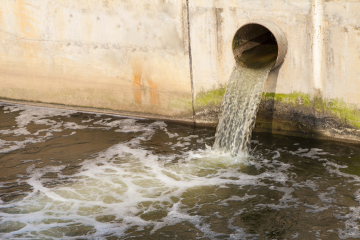 Bãi bỏ một số phí thẩm định về xả nước thải vào nguồn nước